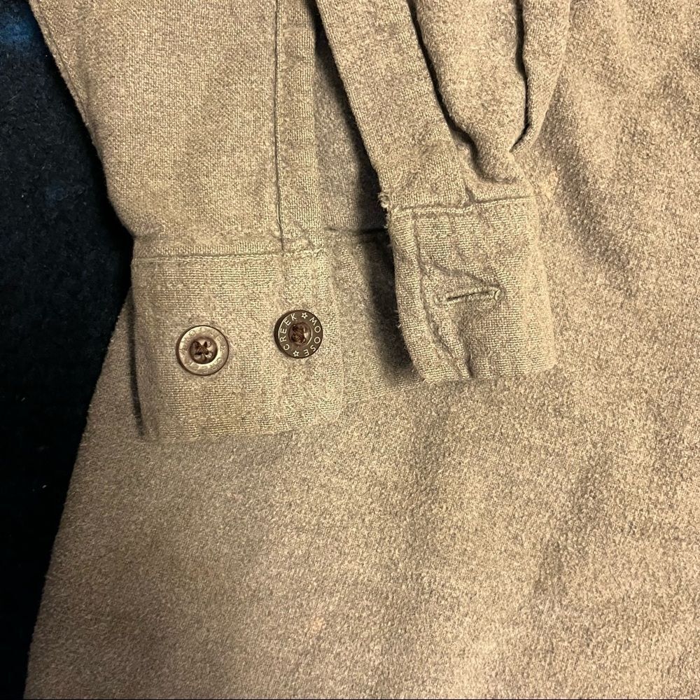 Moose Creek Legendary Clothing Flannel in Gray (L) - Picture 3 of 10